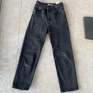 Levi’s Ribcage Straight Jean